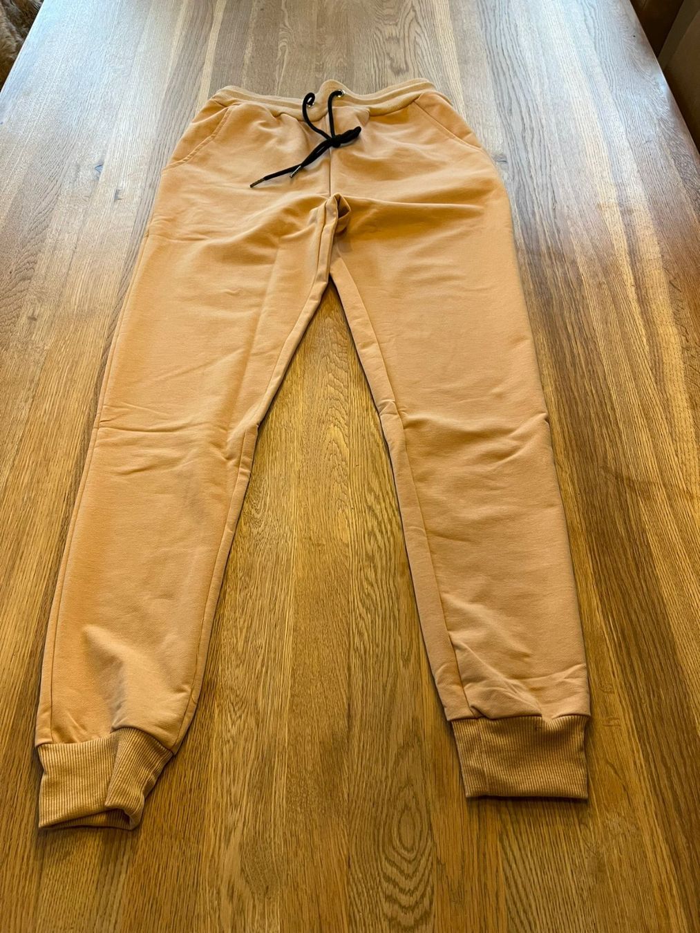 Hosen: NEUE hellbraune Jogginghose Gr. XS - 223079 – Neu (gemäss Beschreibung) aus Küssnacht am Rigi von Good4Deckeli 1