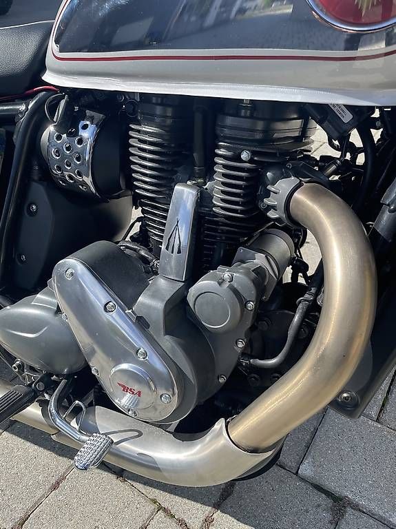Strada: BSA Goldstar 650 – Usato da Unterägeri venduto da BSA_A65 4