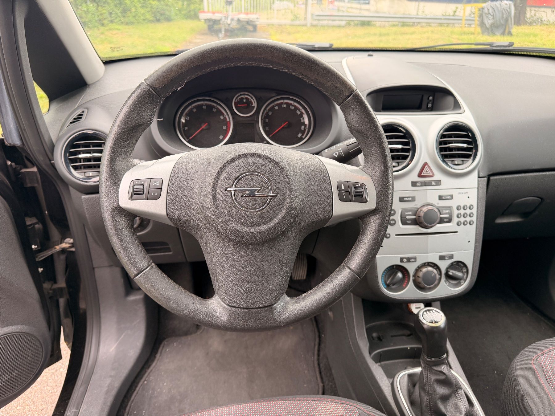 Opel Automobili: OPEL Corsa 1.4 – Usato da Oberglatt ZH venduto da Mario_Cold 8