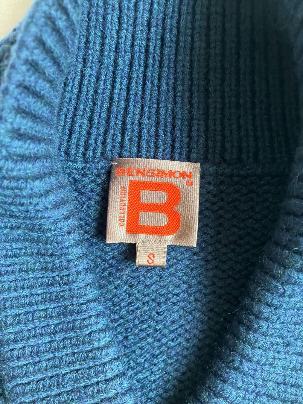 Pullover & Sweatshirts: Pullover Bensimon Petrol – Gebraucht aus Lenzburg von ann_8hmk 1