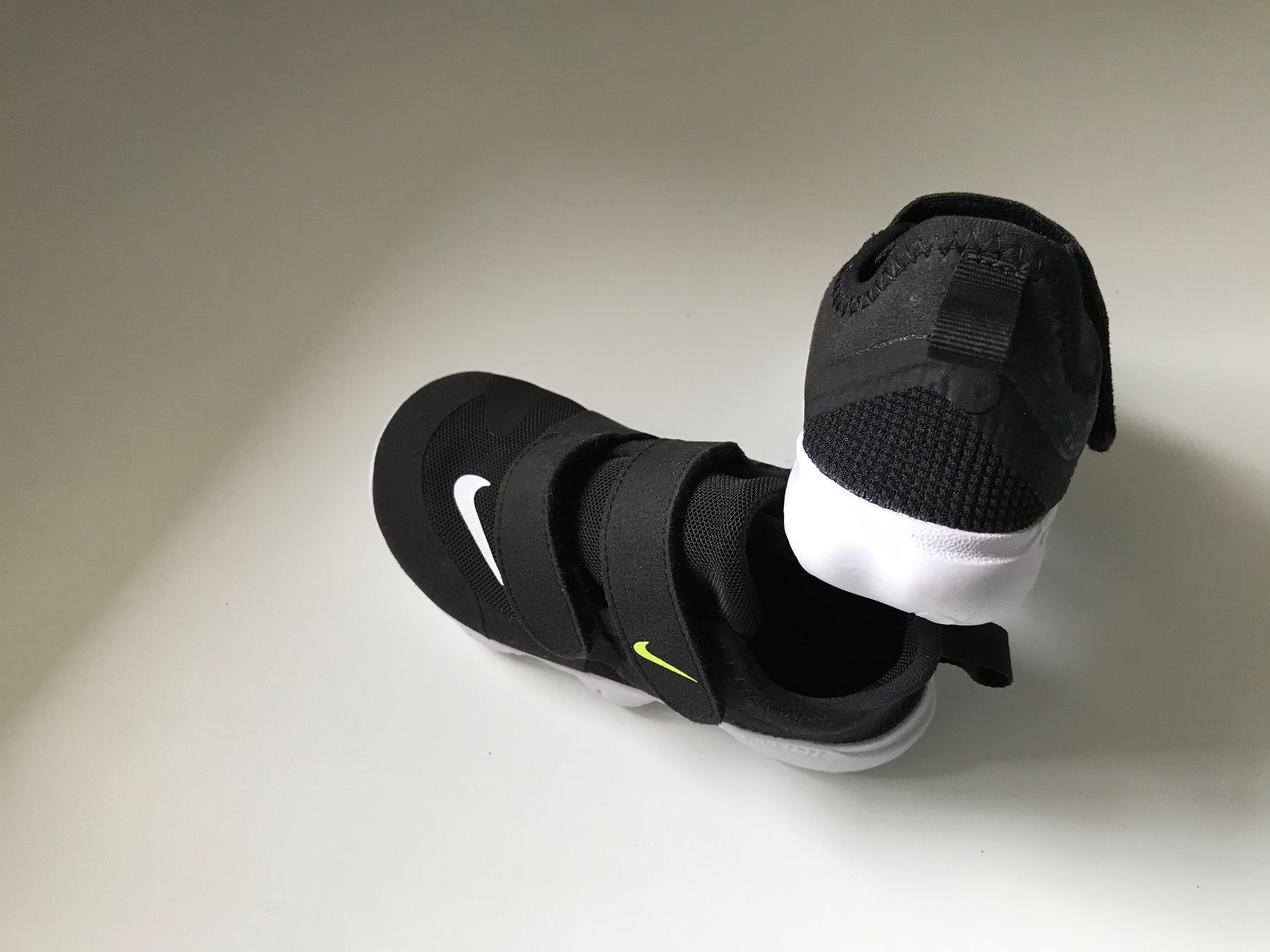 Nike Scarpe per ragazzi: Nike 23 – Nuovo (secondo la descrizione) da Landschlacht venduto da girris100 1