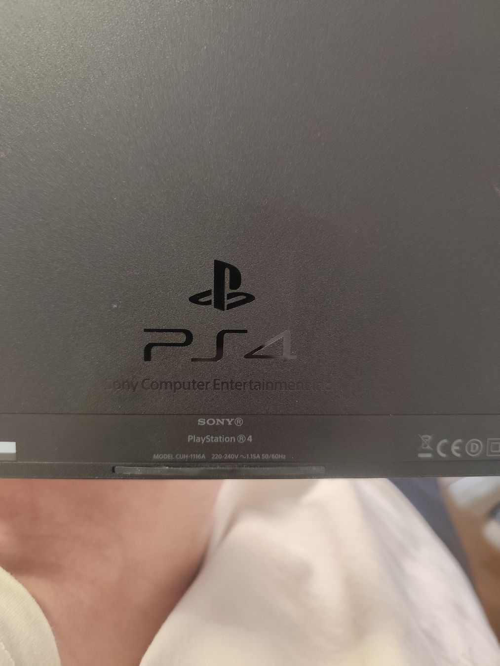 Sony Console: Sony PlayStation 4 mit 2 Controllern & 3 Spiele – Usato da Schlieren venduto da Wizza 3