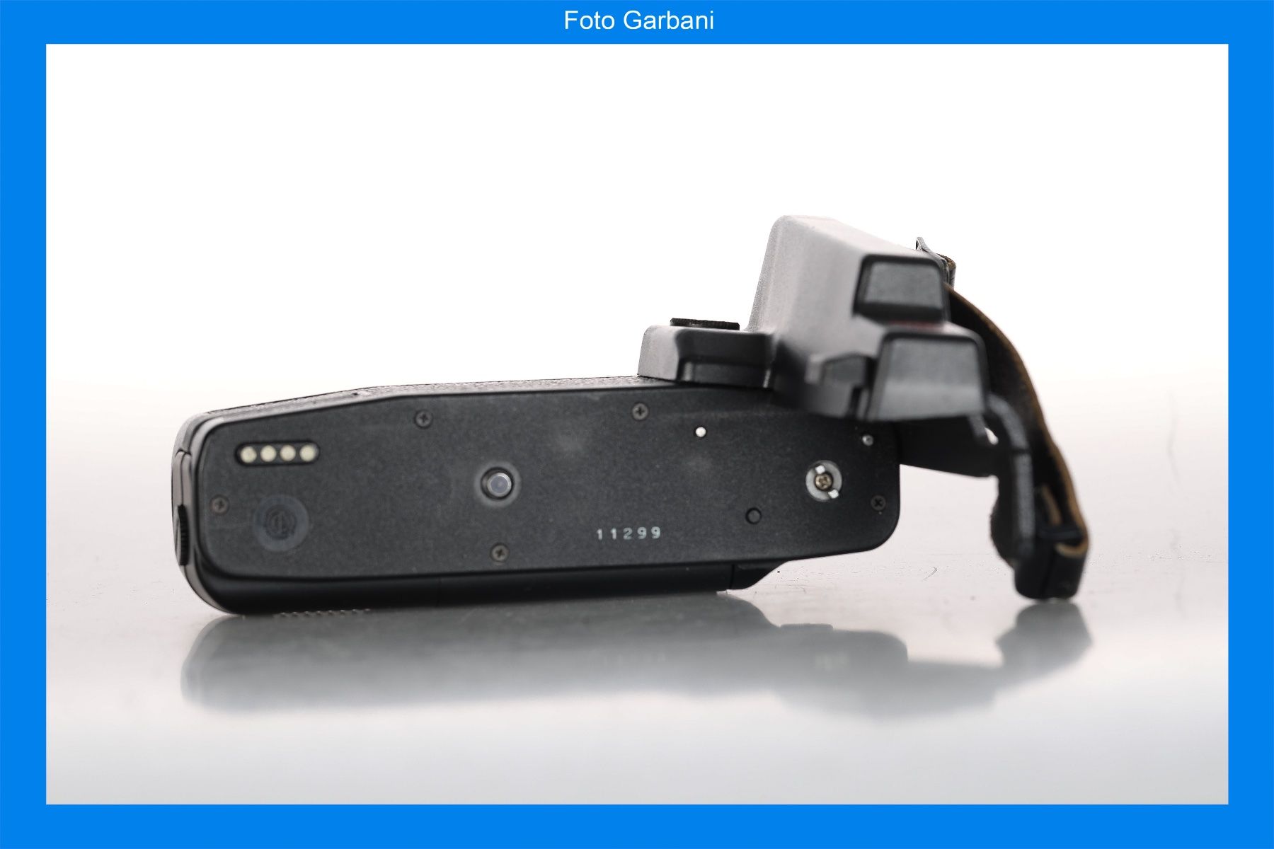 Leica Fotocamera: Leica Motor Winder R3 con grip – Usato da Muralto venduto da FotoGarbani 1