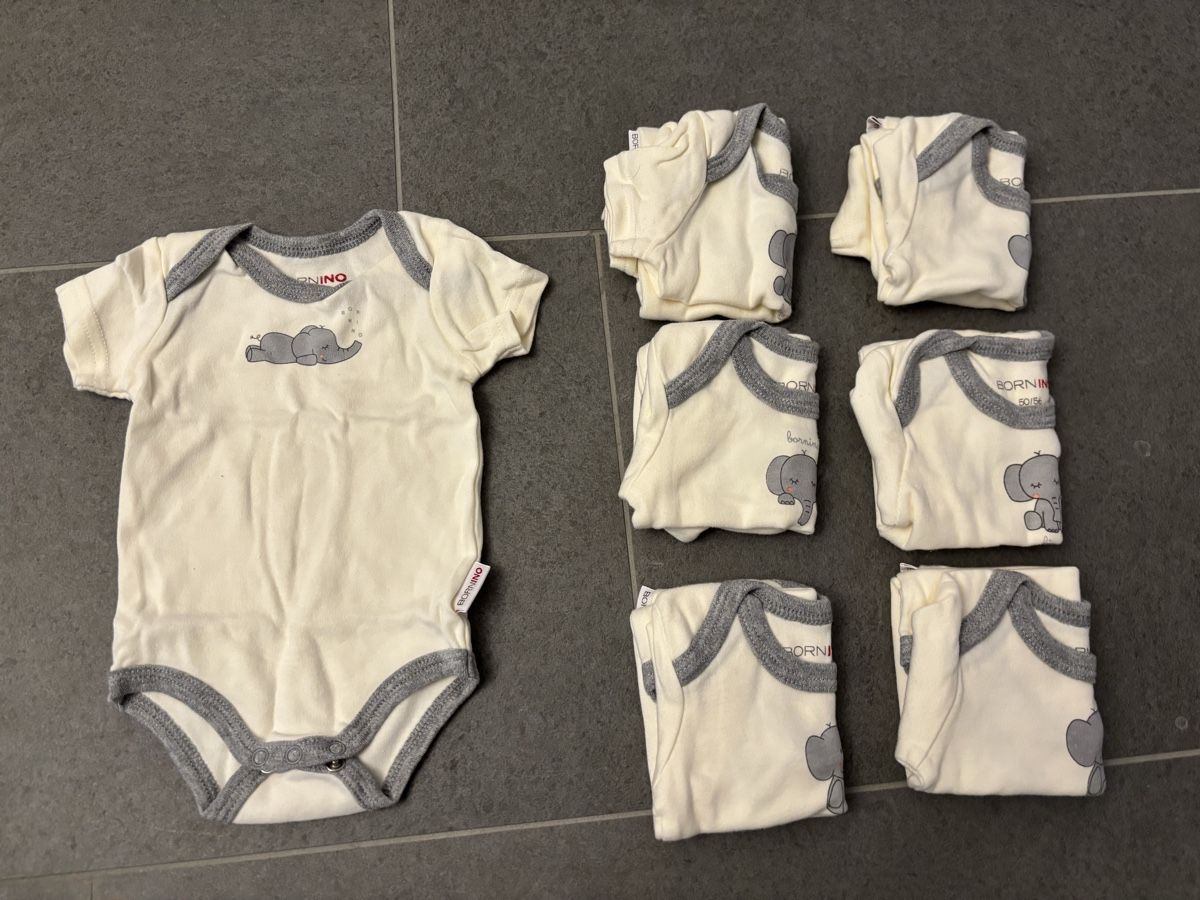 Lotti & Set di vestiti: Kurzarmbodies Set, Gr 50/56 – Usato da Breitenbach venduto da mi95st