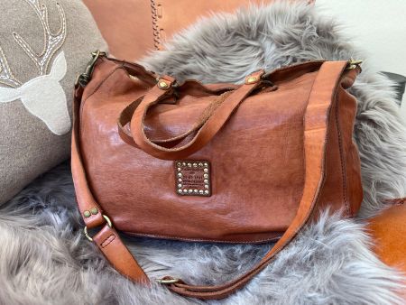 Campomaggi Studded Leather Shoulder Bag in cognac