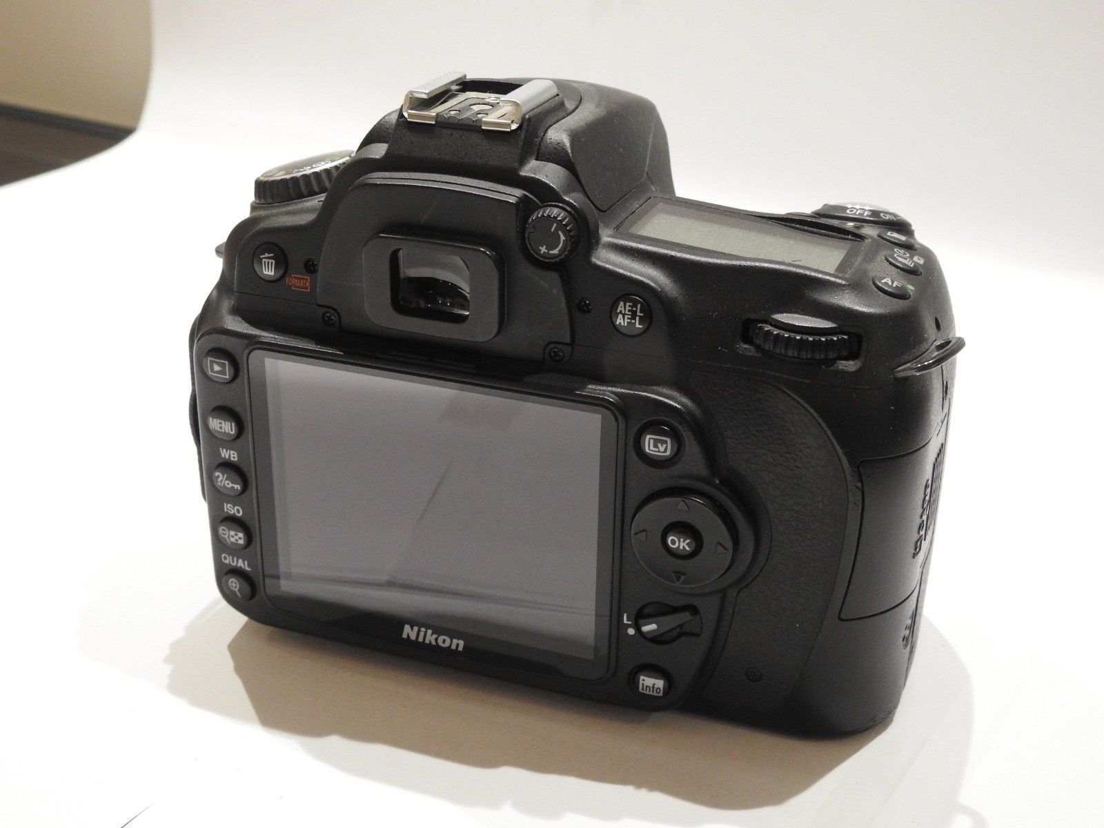 Nikon Kamera: Nikon D90 Spiegelreflexkamera Body mit 2 Akkus – Gebraucht aus Linden von GSX-S1000 1