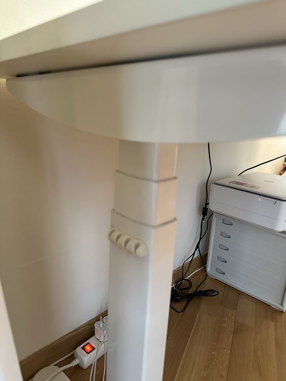Scrivanie: Adjustable VOLT Work Desk - Electric, Ergonomic, White – Usato da Zürich venduto da Rose-77 3
