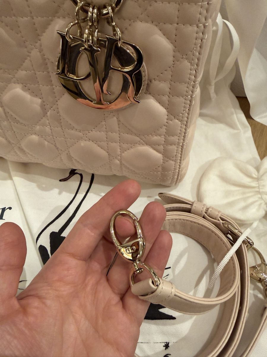Dior Borse da donna: Authentic Lady Dior Bag - Light Pink, medium – Usato da Schwyz venduto da ann_5w8m 2