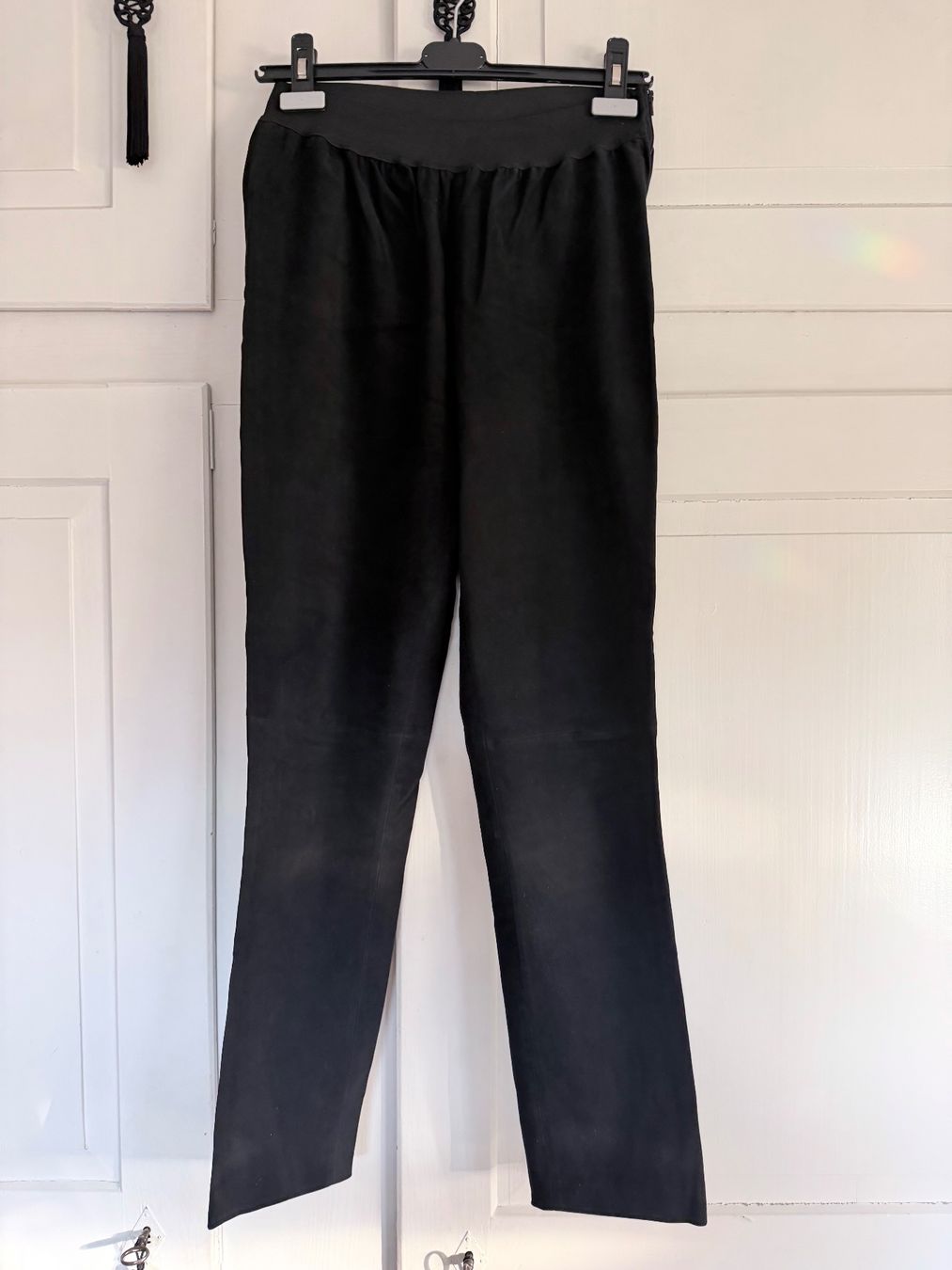 Leggings: Lederlegging Velourleder schwarz - stretch – D'occasion à Zürich par Secretwish007