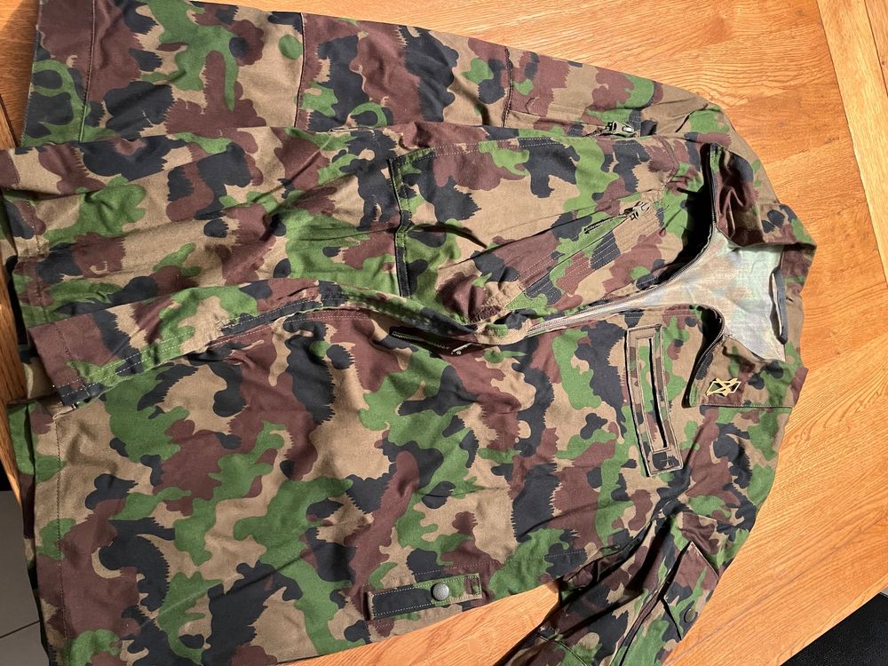 Uniform Oberteil TAZ 90 | Kaufen auf Ricardo