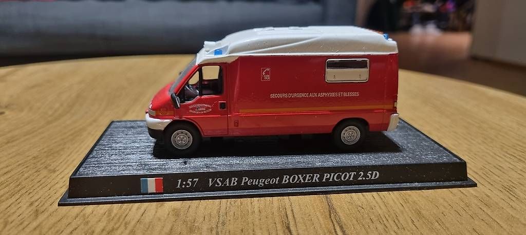 Modellini d'auto: Feuerwehr Peugeot – Usato da Landquart venduto da Predi91