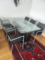Deseiner  Tisch auziebar mit 6 Stühlen