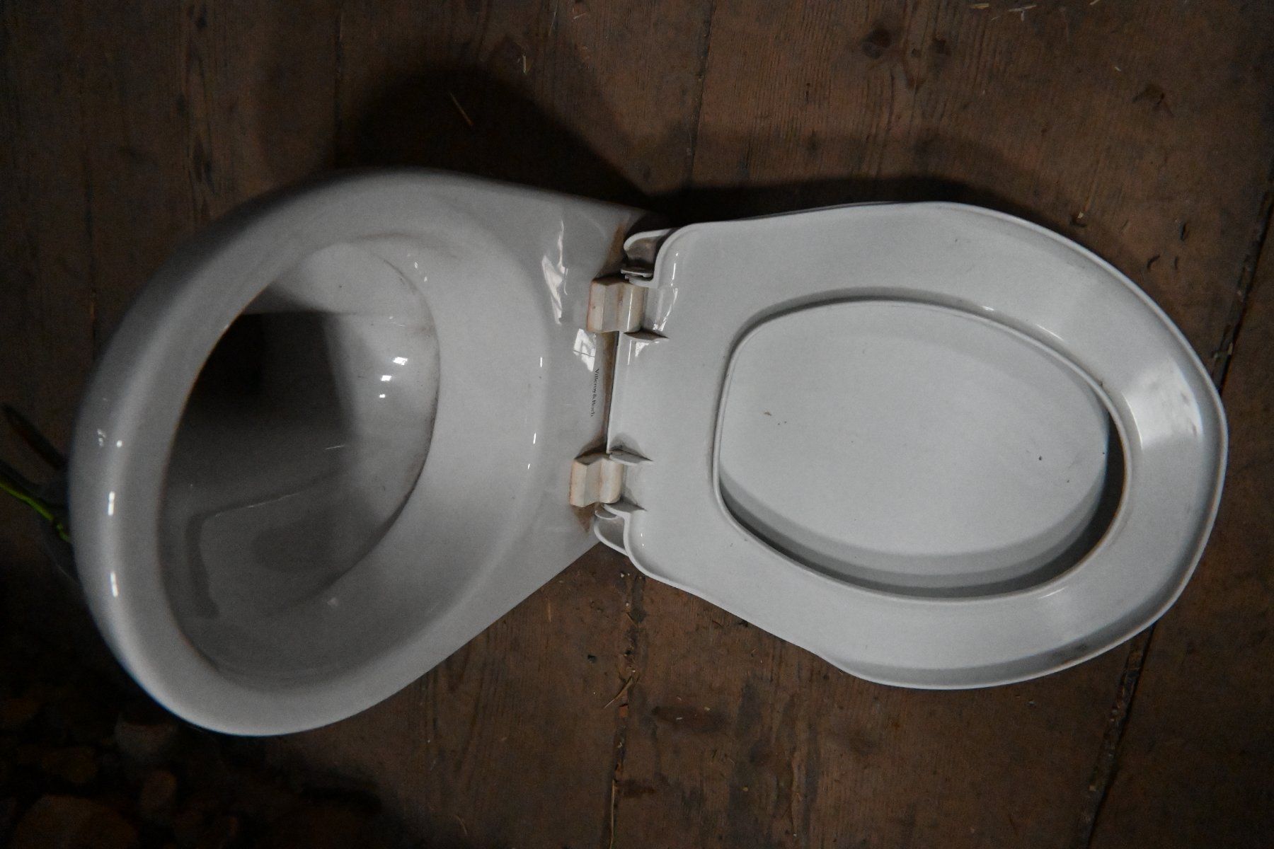 WC: WC – Usato da Courtelary venduto da czill