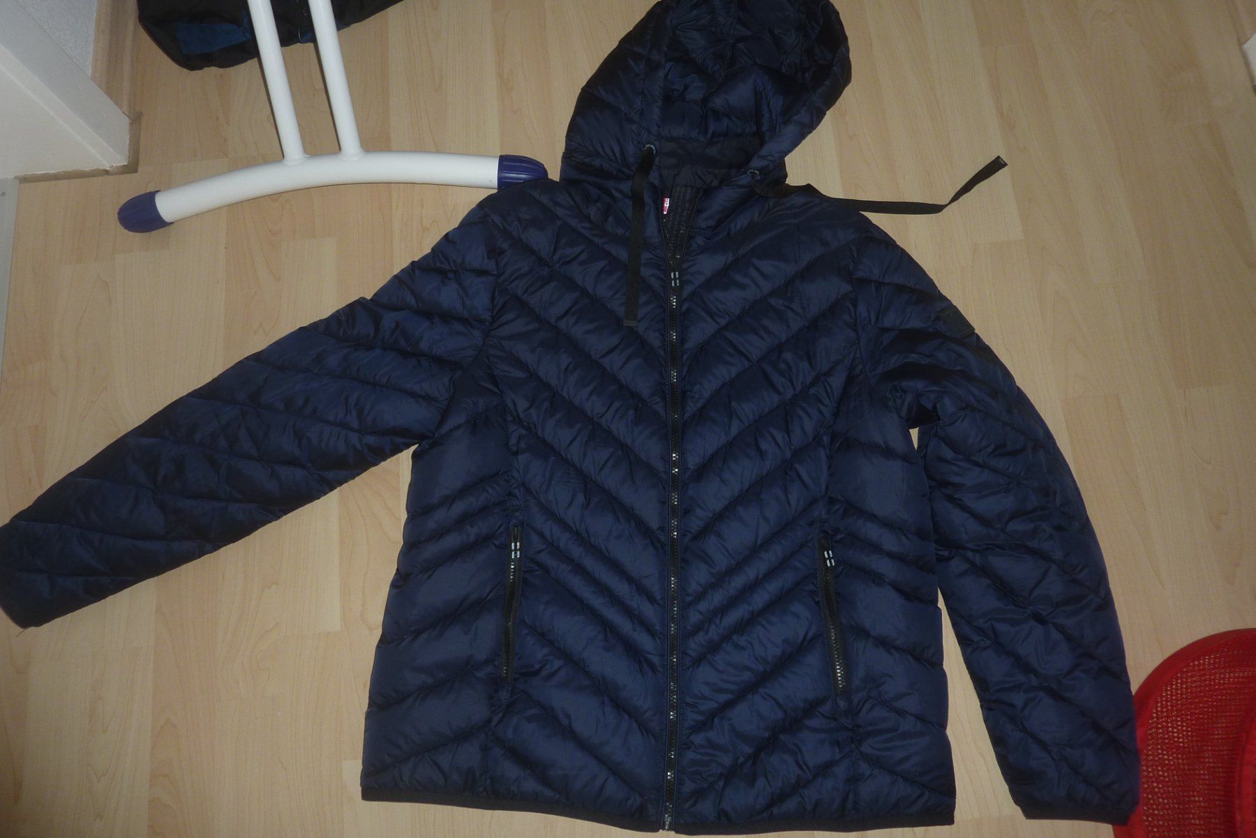 Cecil Vestes: Leichte Steppjacke Cecil L – D'occasion à Langendorf par Ptoomai