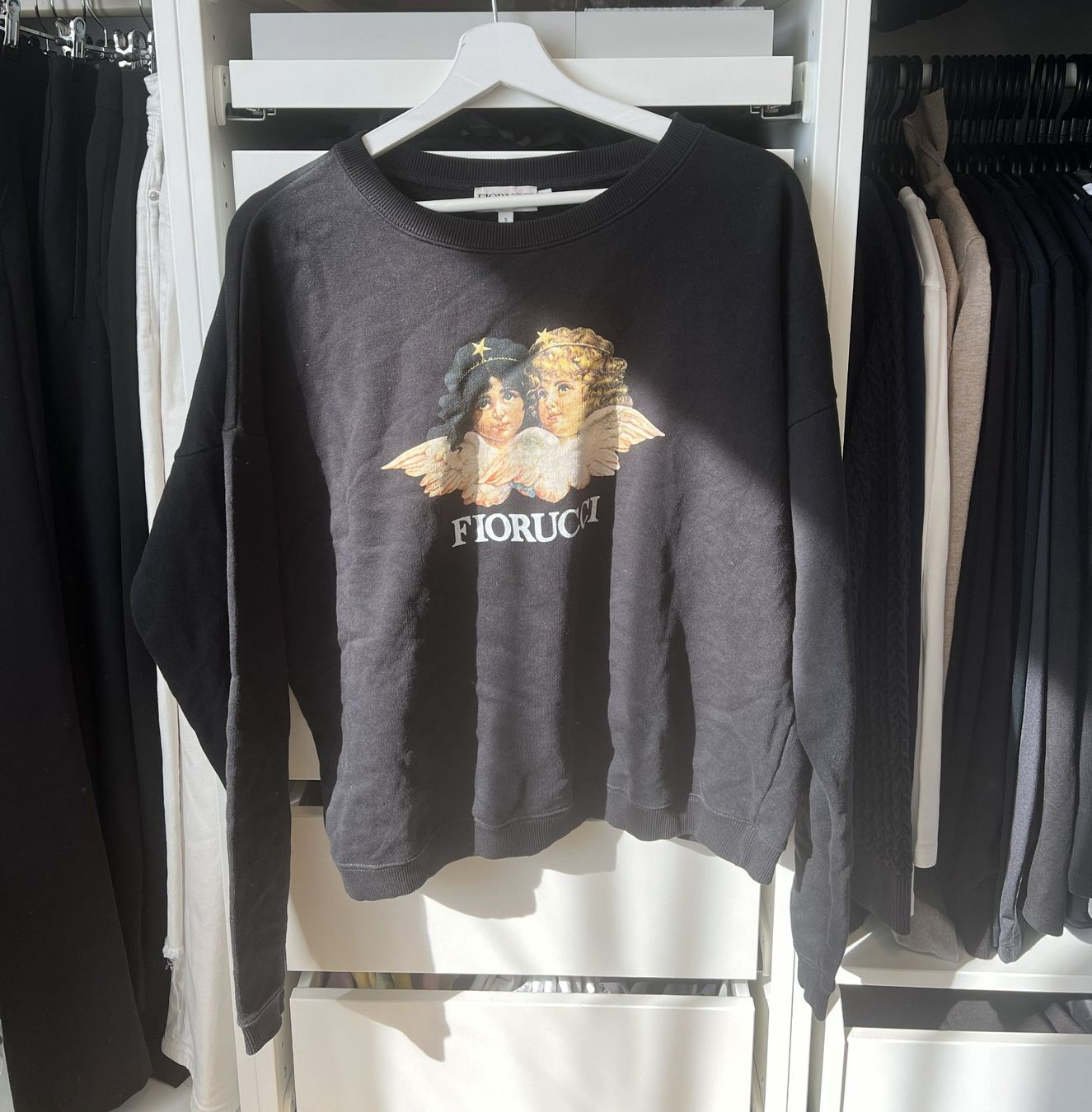 Fiorucci Maglioni & Felpe: Fiorucci Sweatshirt schwarz – Usato da Bülach venduto da deinmica