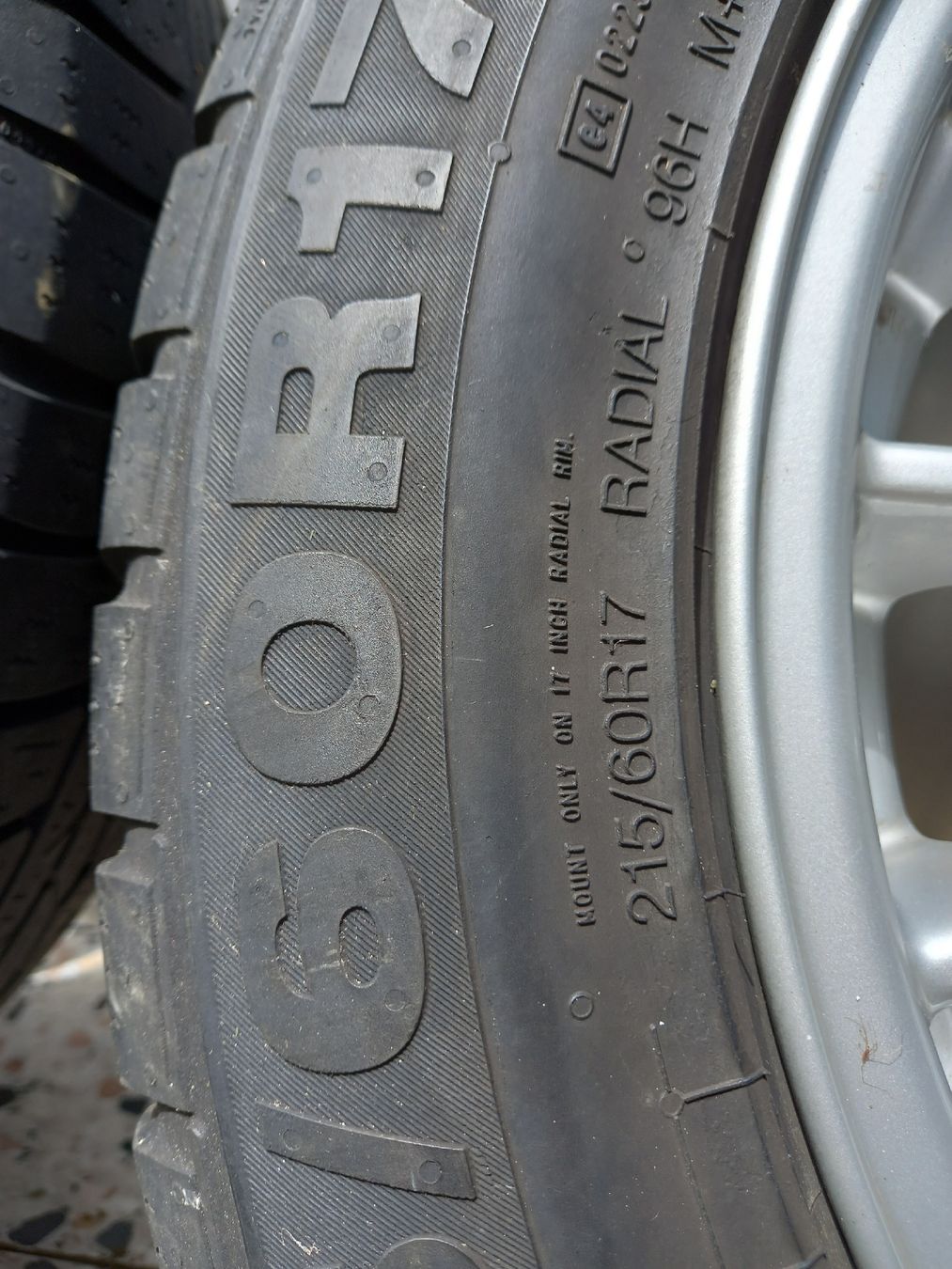 BMW Tutti pezzi di ricambio auto: BMW Felgen /Räder – Usato da Thayngen venduto da OLMIC 3