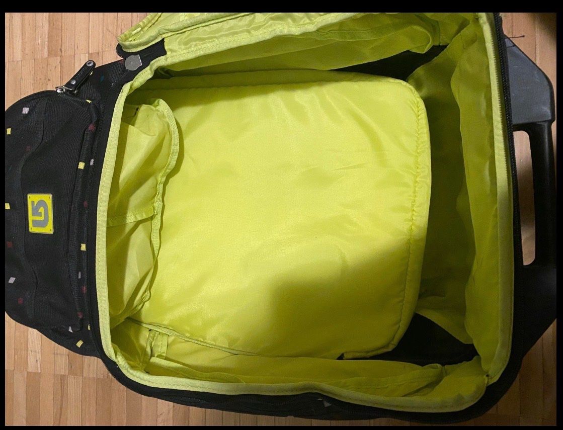 Burton Valigie: Burton Rollkoffer/Rucksack – Usato da Muhen venduto da Cottoneyes 2