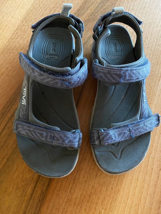 Teva best sale sandalen 33