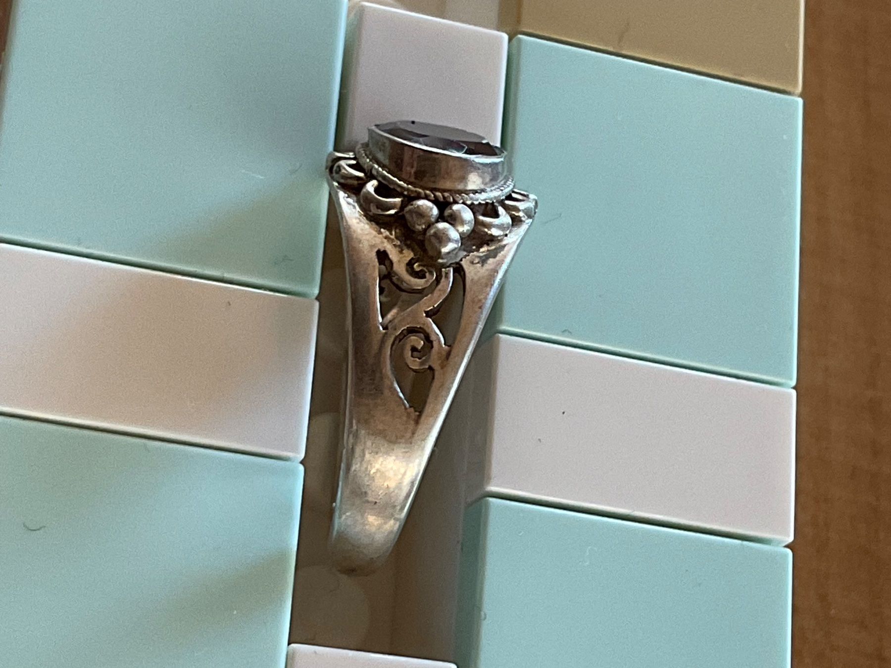 Anelli: Silberring mit Granat 7 Gr. 53 – Usato da Rümlang venduto da Sambas19 1