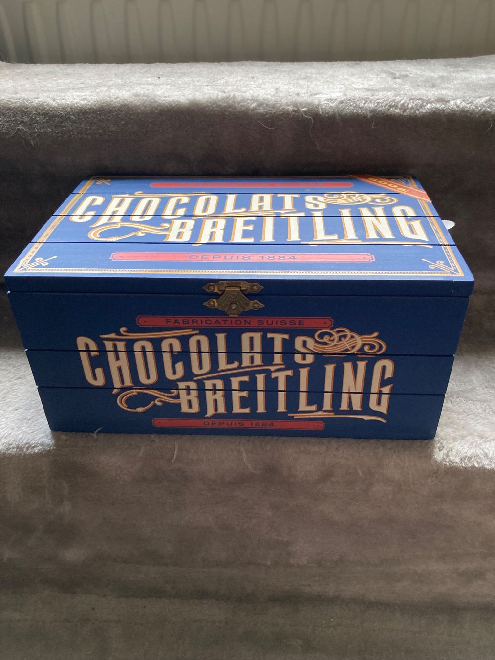 Breitling Portagioie: Breitling Holzschatulle - Exklusive Sammlerbox – Usato da Winterthur venduto da Arunasu