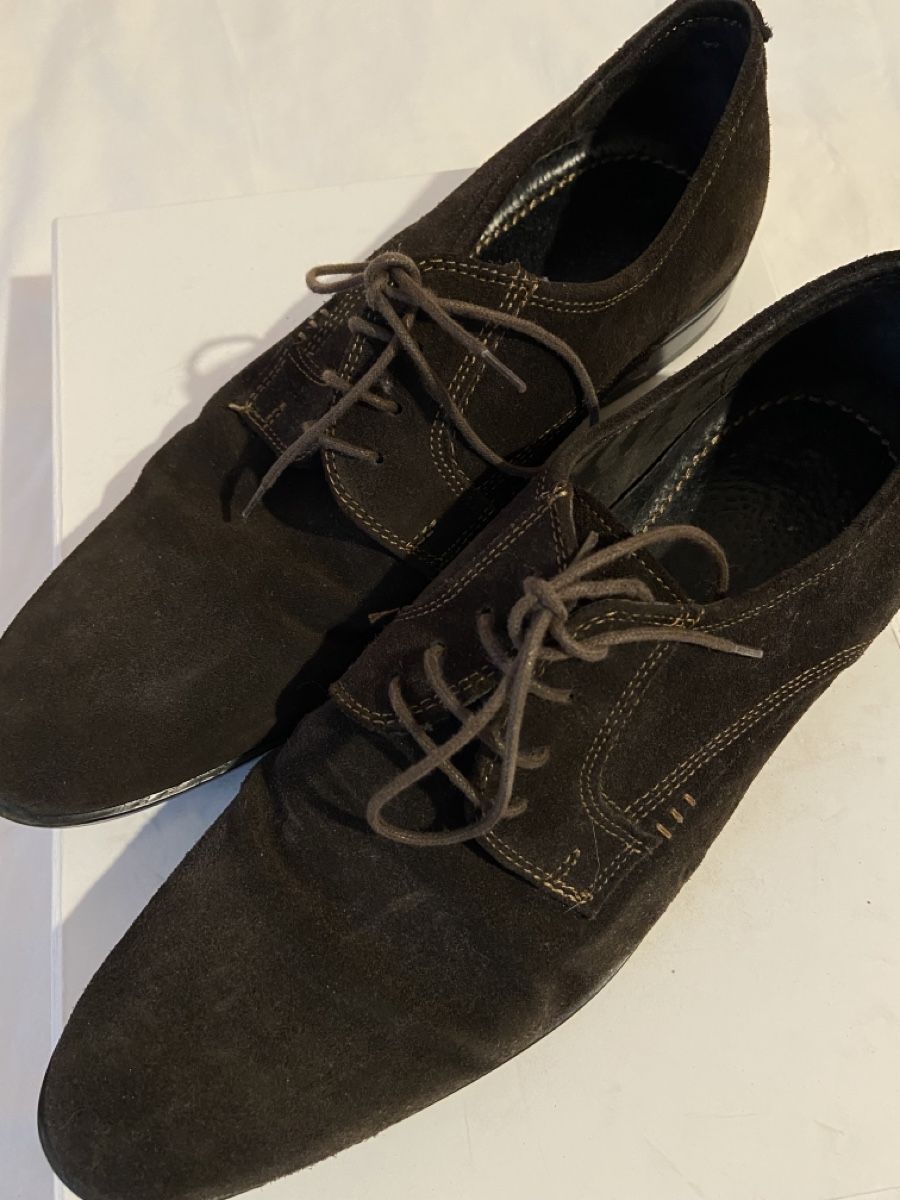 Scarpe da uomo: Chaussures marrons en daim – Usato da Chêne-Bougeries venduto da sor_9rzp