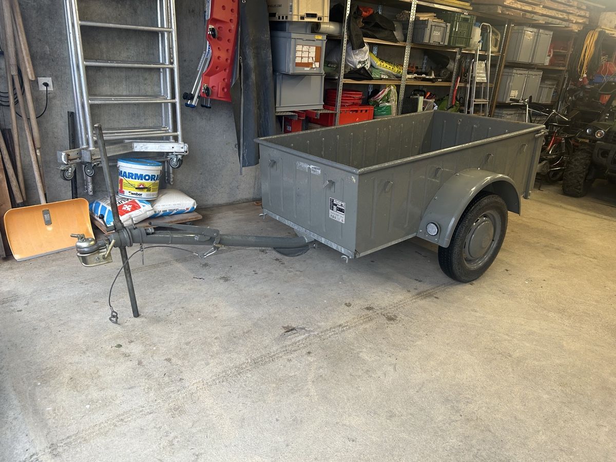 Bzs Rimorchi: Robuster Zivilschutzanhänger für Auto oder Traktor, – Usato da St.Silvester venduto da 1736frosch1962