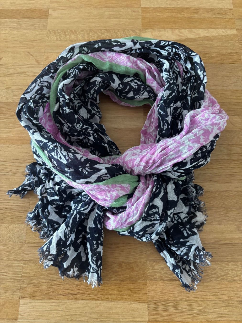 Marc O'Polo Foulard & Sciarpe: Schal von Marco Polo – Usato da Emmenbrücke venduto da gar_xds2