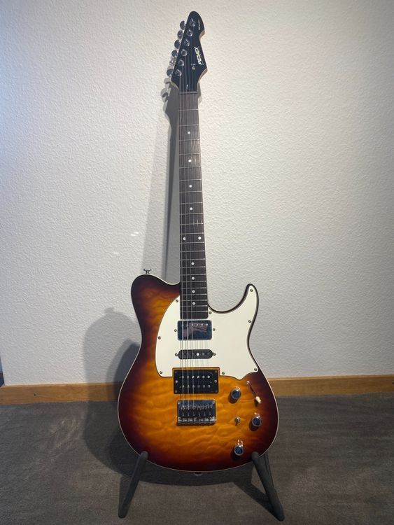 Peavey Instruments de musique: Peavey Generation Custom EXP mit Piezo – D'occasion à Orpund par namartinez