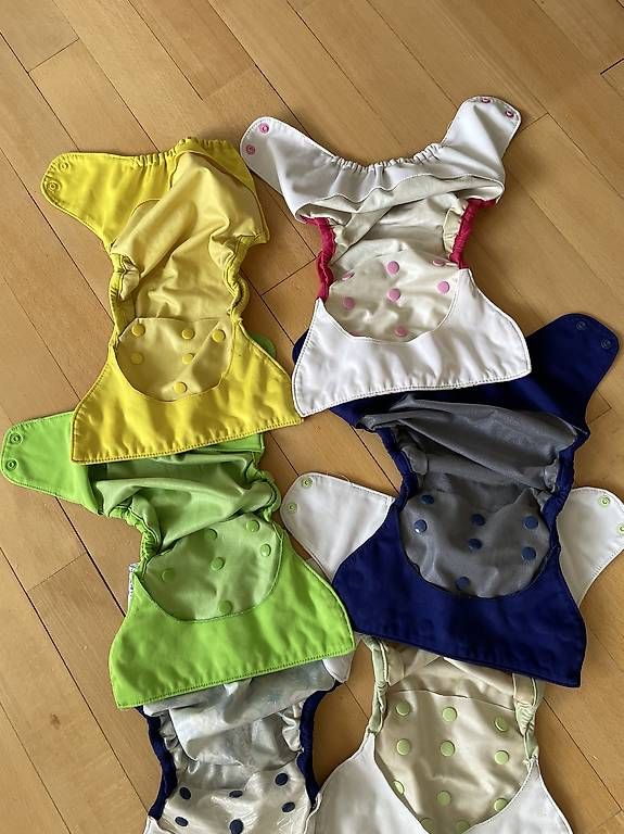 Windeleimer & Windeln: Blueberry Capri Überhosen, 6 Stk. – Gebraucht aus Zürich von kar_qn9r 1