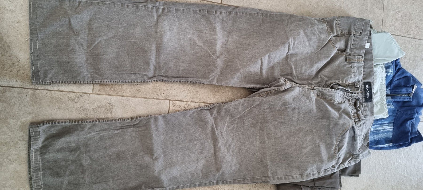 Lotti di vestiti: Kleiderpaket gr.50 – Usato da Grossdietwil venduto da GNOM313 3