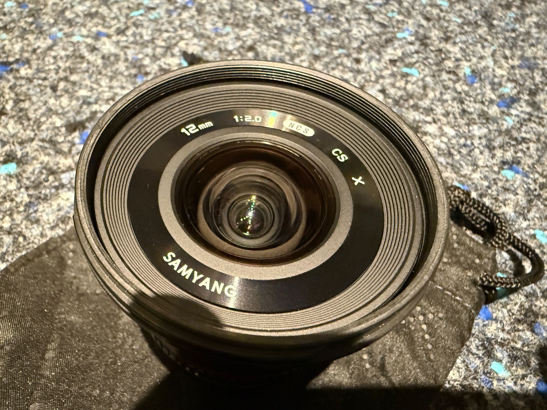 Samyang Objektive: Samyang F2.0 12mm NCS CS Objektiv – Gebraucht aus Halden von Remosa 1