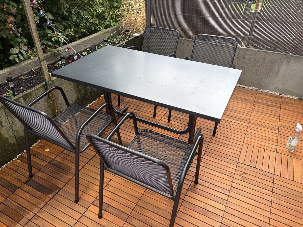 Set di tavolo e panche: Schaffner Gartentisch, mit 4 Stühlen – Usato da Wohlen AG venduto da Ralf2000 2
