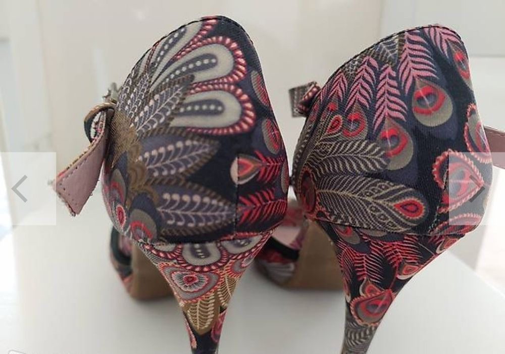 Chaussures femmes: Refresh Style High Heel Sandalette Gr.39 – D'occasion à Flurlingen par Atea8 2