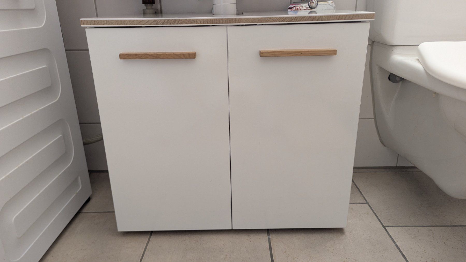 Installations & Meubles: Waschbeckenunterschrank – D'occasion à Zürich par Dyouakin