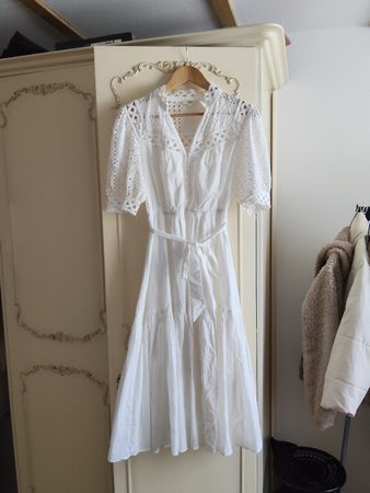 luftiges weisses Kleid, zweilagig 100% Baumwolle suncoo Pari