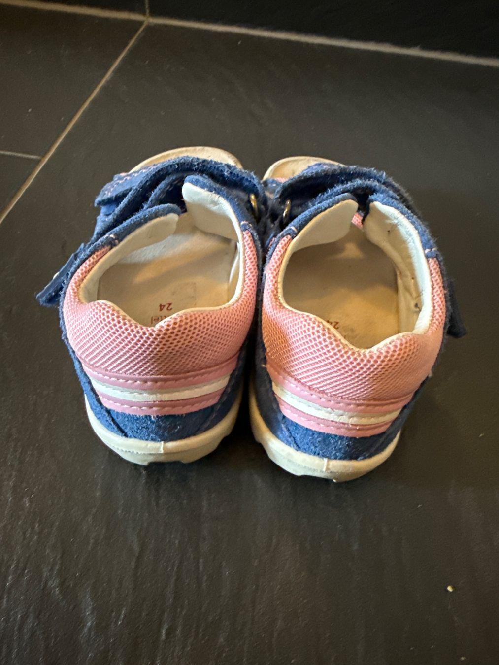 Schuhe für Jungen: Elefanten Sandalen Gr. 24 – Gebraucht aus Horw von Edith1981 1