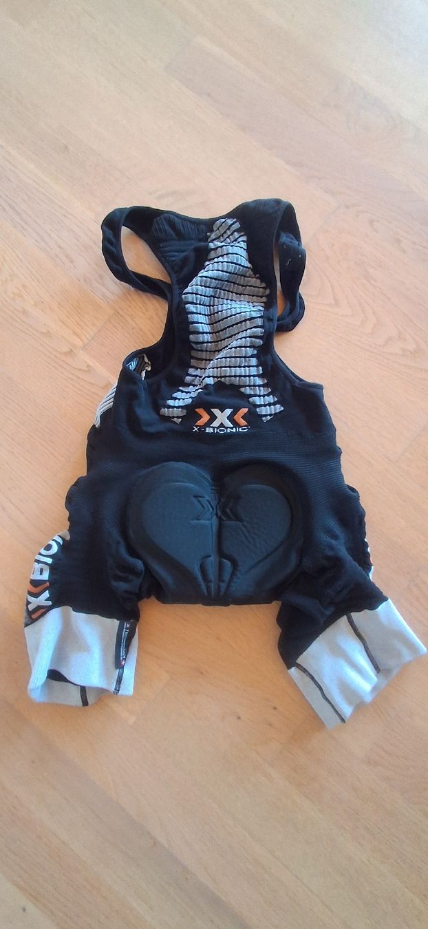 X-bionic Pantaloni: X-Bionic Bib-Short P.01 L – Usato da Seedorf BE venduto da Ab0815 1