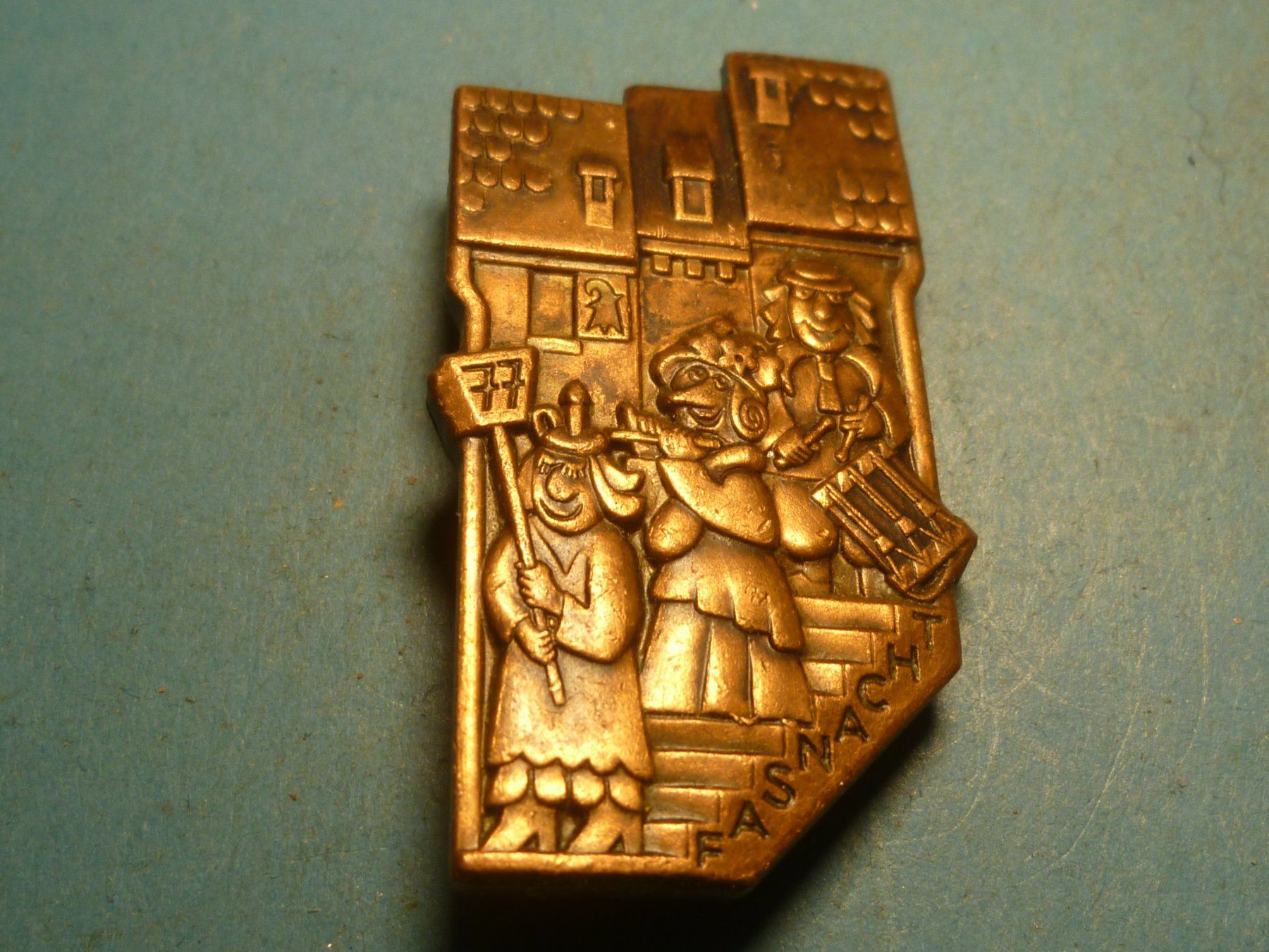 Placchette & Badge: BASEL 1977 BRONZE – Usato da Ried (Muotathal) venduto da Mandarin02