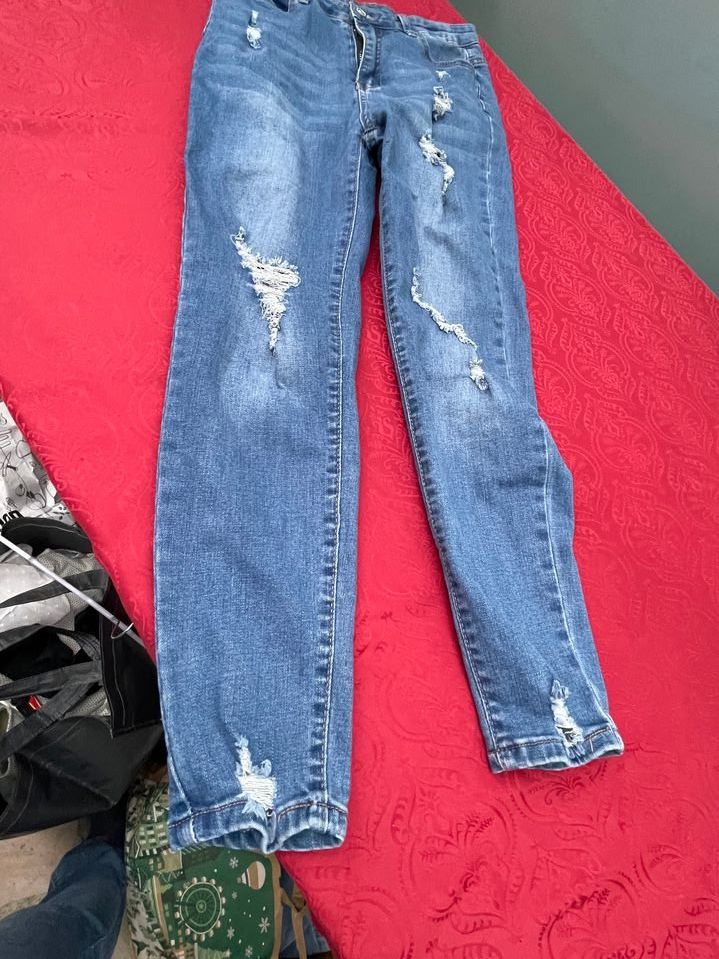 Jeans: Jeans Hose Damen 38 (M) – Gebraucht aus Bergdietikon von antovale