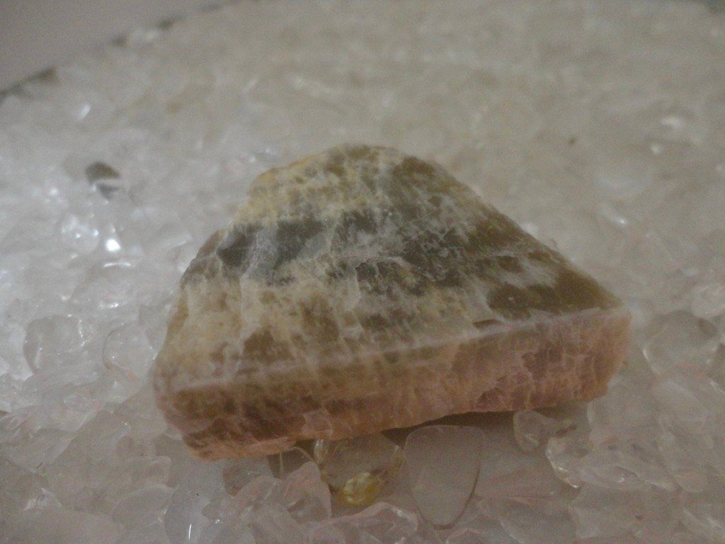 Mineralien & Heilsteine: Mondstein roh – Neu (gemäss Beschreibung) aus Biberist von Steine 1
