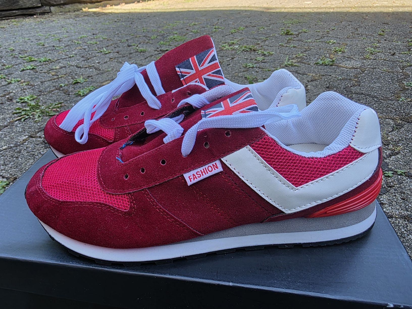 Chaussures hommes:  Sneaker rot Grösse 43 neu – Neuf (Voir description) à Reinach BL par bru_qpv2