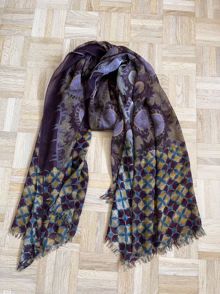 Nile Foulards, Tücher & Schals: Nile Halstuch gemustert mehrfarbig – Gebraucht aus Zürich von Kleanthy