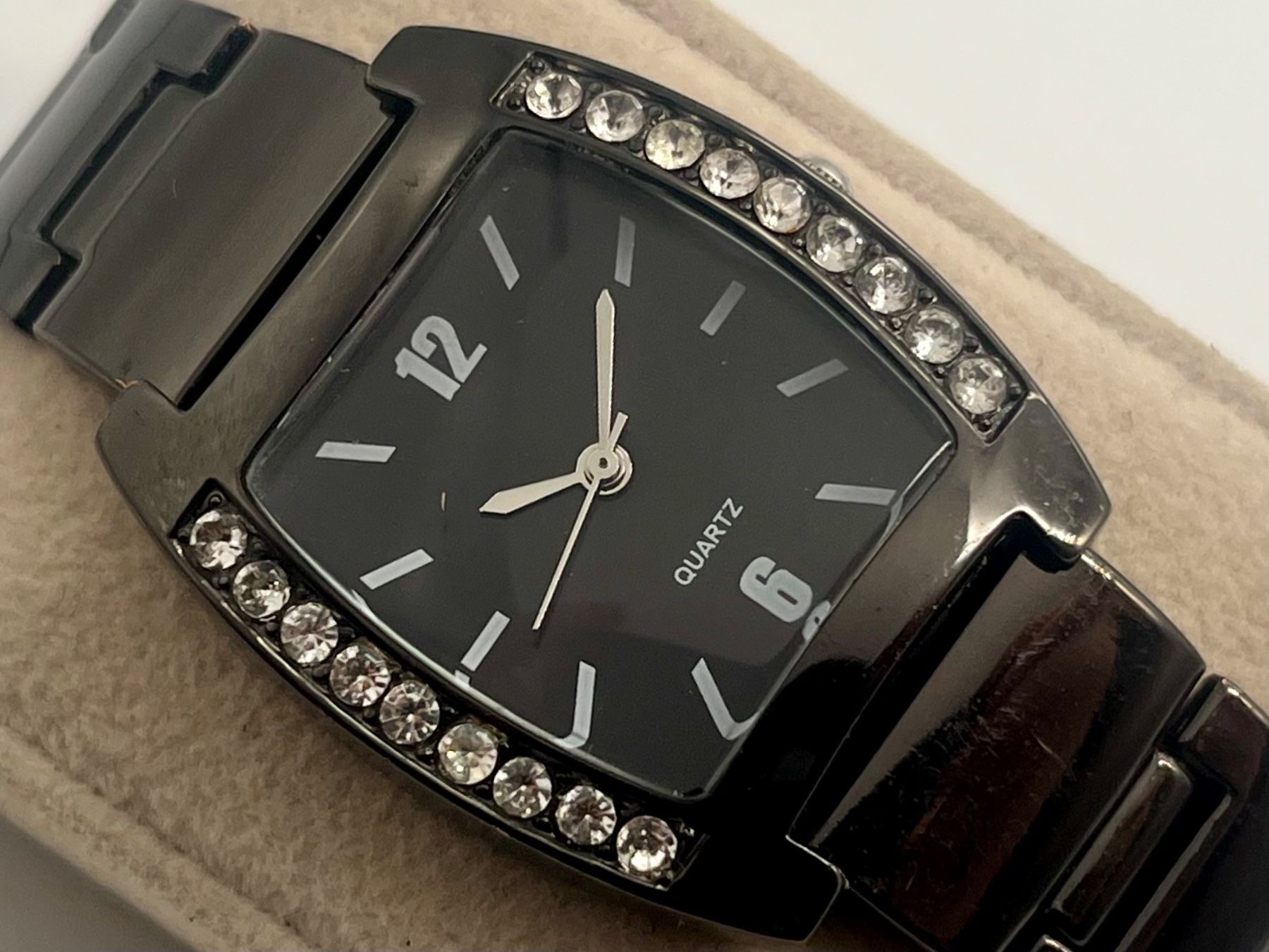Orologi: LBVYR Damenuhr Quarz – Usato da Aarau venduto da VelEis_Watches