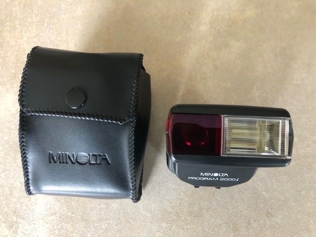 Minolta Fotocamera: Minolta Spiegelreflexkamera Dynax 7000i mit Original Blitz – Usato da Riehen venduto da Dodolineli 3