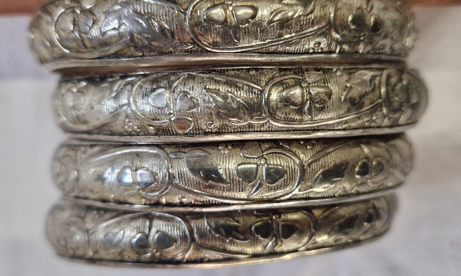 Armbänder & -reifen: 4 Armreife – Gebraucht aus Bilten von Mic2022 3