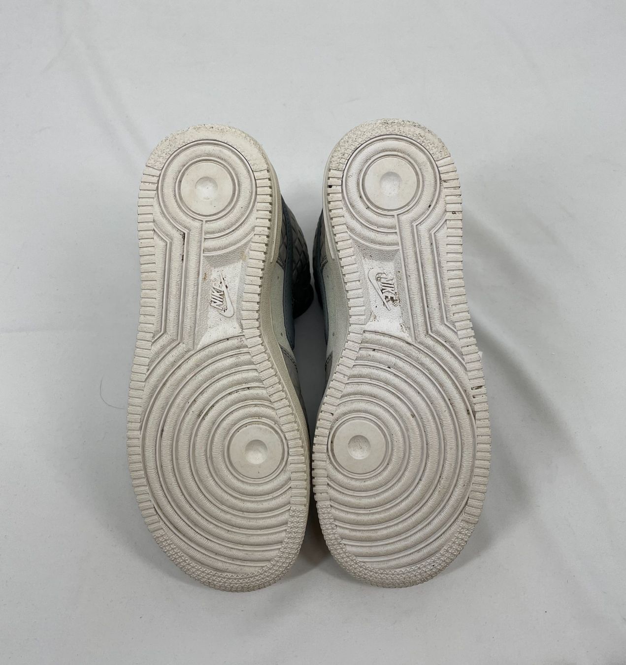 Nike Chaussures hommes: NIKE AF1 – D'occasion à Lausanne par PlusValue_Lausanne 6