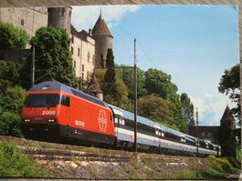 SBB Re 460 001-1 mit Panoramazug in Grandson