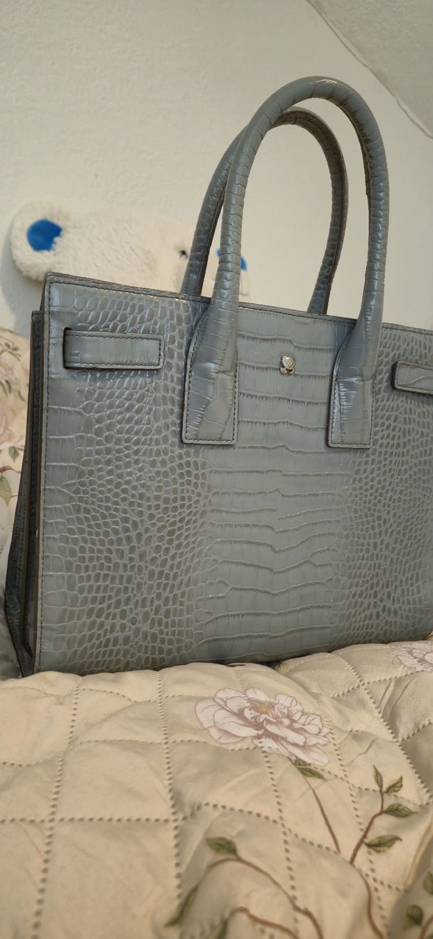 Navyboot Taschen für Damen: NavyBoot Leather Tote Bag - Grey Crocodile Look – Gebraucht aus Altikon von san_c7qr