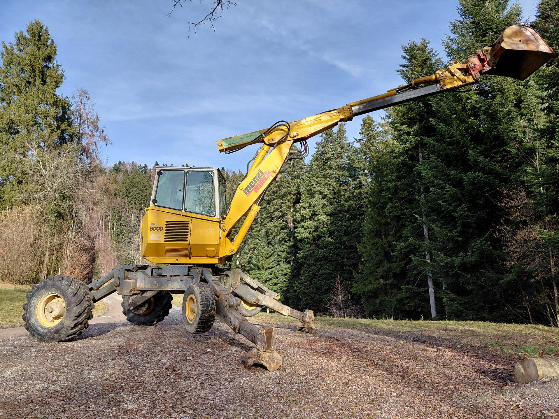 Menzi Muck Bagger: Menzi Muck 6000 T2 Mobil – Gebraucht aus bauma von blix10 1