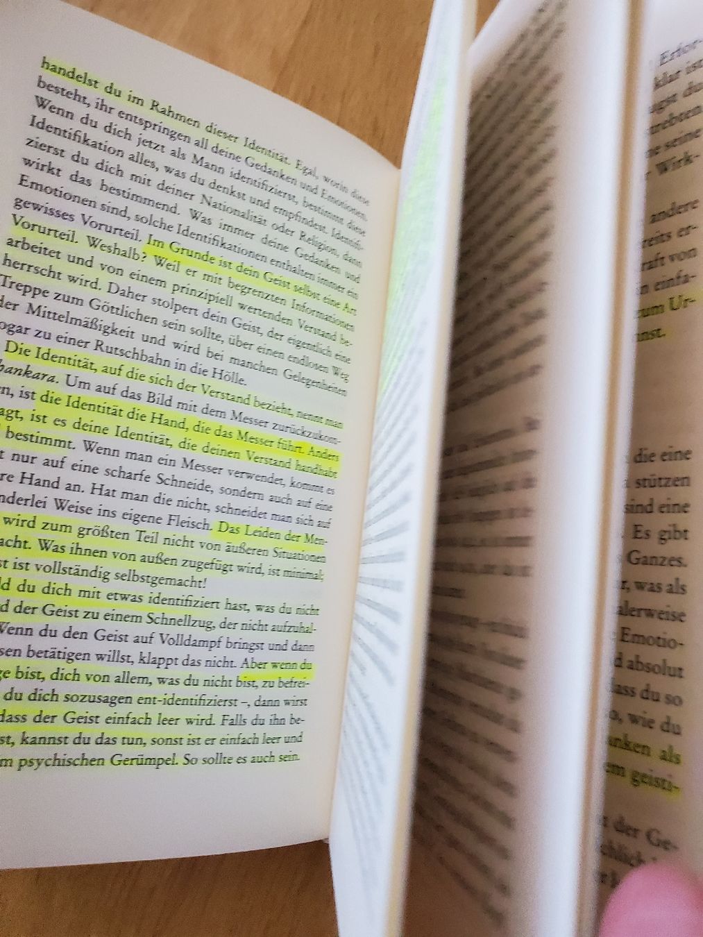 Livres: Sadhguru Die Weisheit eines Yogi – D'occasion à Wetzikon ZH par Wetzicardo25 5